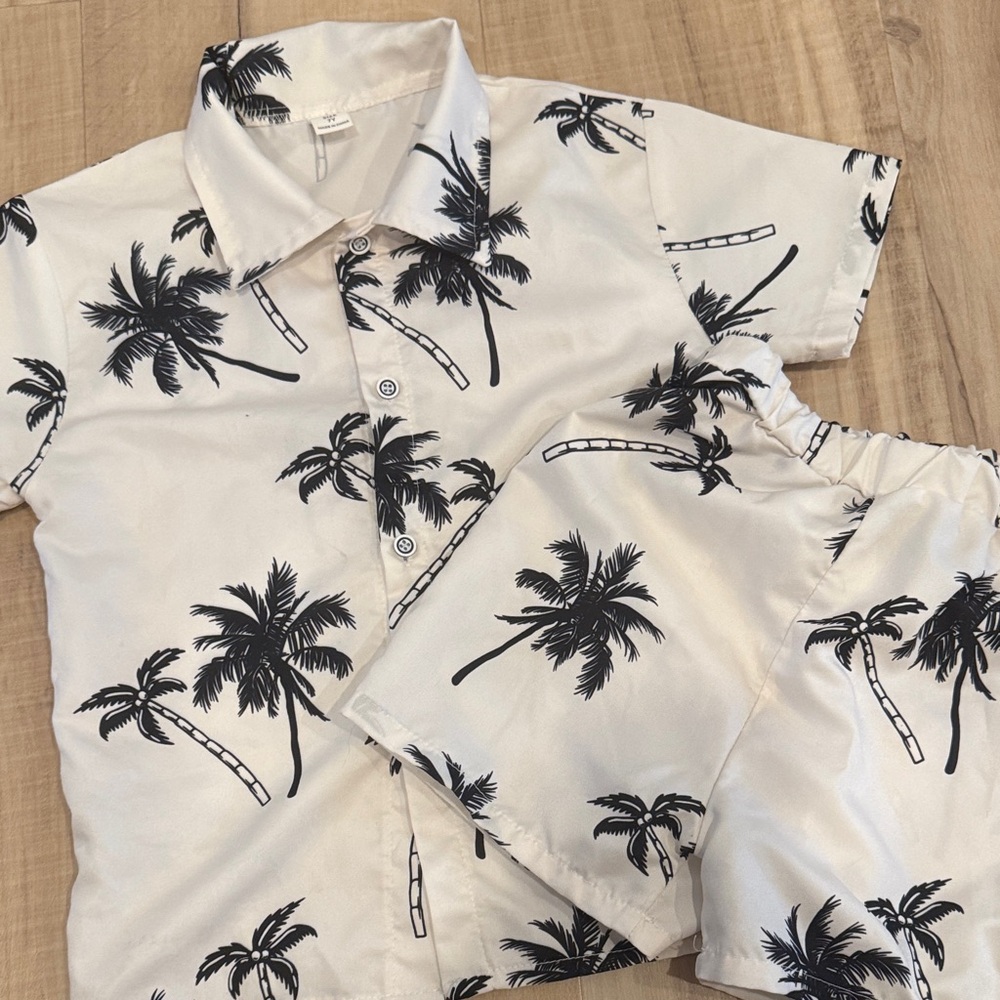SHEIN Tropical Palm Tree Print Shirt and Shorts Set. Size 7